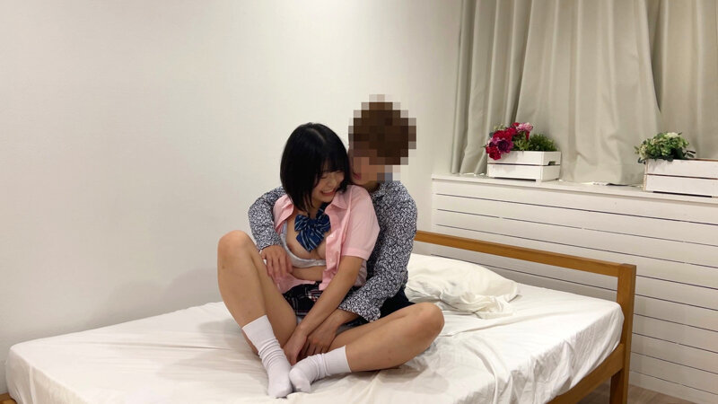 「お触り禁止、健全ヌキなしJ●リフレで出会える夢の裏オプ本番嬢の実態盗撮」のサンプル画像4枚目