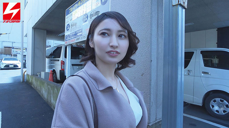 「「もうホテル入ろっ…」マッチングアプリでゲット！！ 美人専業主婦は即効型の都合のイイ絶倫タダマンビッチだった。 ≪時間限定浮気≫人妻:ひとみさん。」のサンプル画像1枚目