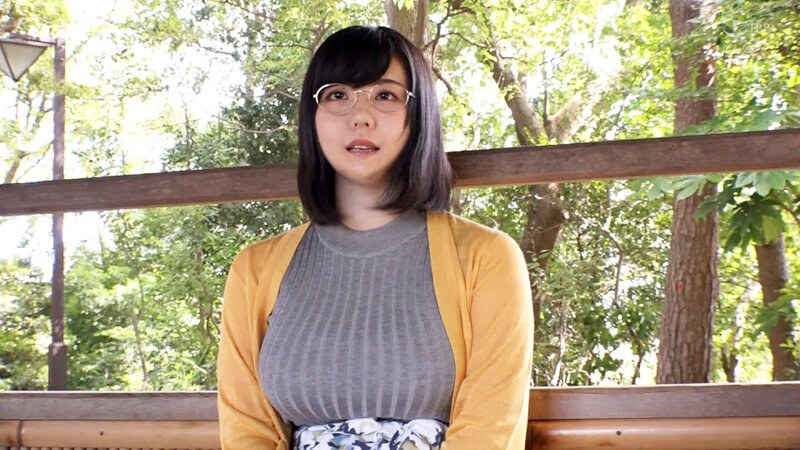 「【素人人妻】Kカップ超乳の色白若妻が魅せる濃厚プレイ5本番【巨乳フェチ必見】」のサムネイル