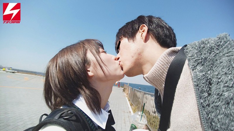 「野外べろちゅうJ● キス好き女子を車デートで連れ回し郊外のラブホテルで生6発」のサンプル画像1枚目