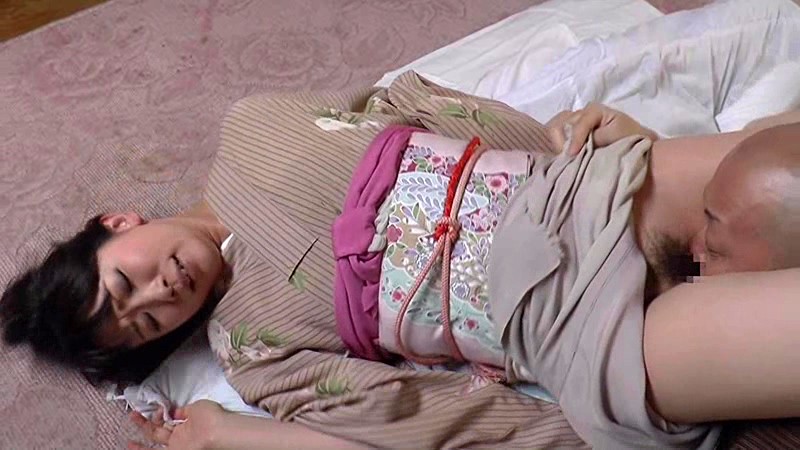 「和服の下から匂うエロス 若女将の性欲」のサンプル画像10枚目