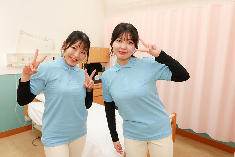 「尿もれ改善トレーニング中に美人理学療法士がおっぱいを押しつけてくるので勃起が止まらない(9)」のサンプル画像5枚目