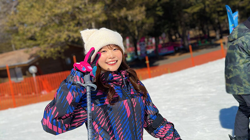 「つむぐちゃん＆みのりちゃん 私をスノボに連れてって大学生、春休みSEX スノボ女子と雪山乱交パーティ映像」のサンプル画像4枚目