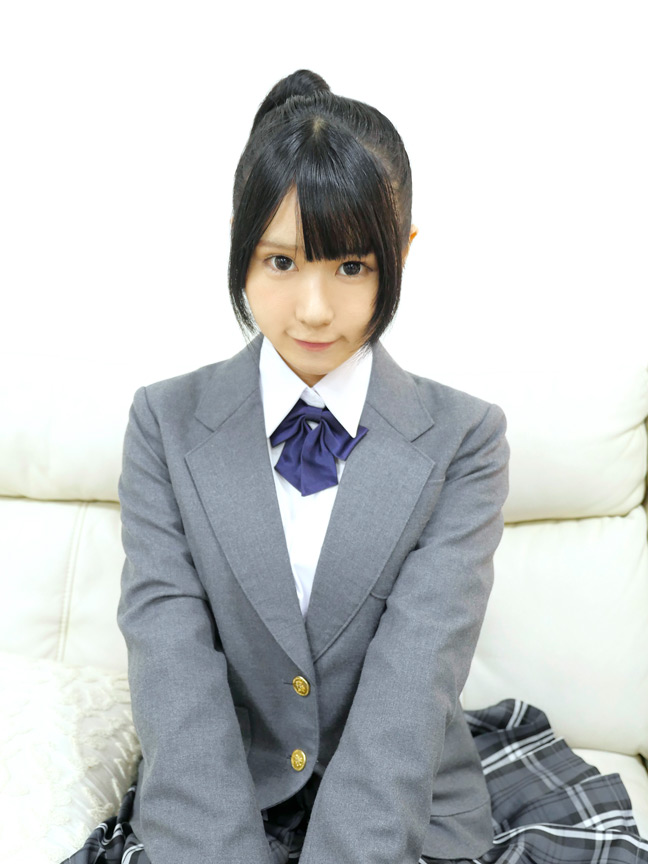 「●校帰りの女●●生が水着に着替えて参加！ヌルヌル泡泡ソープ体験」のサンプル画像2枚目