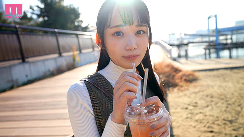 「生まれて初めてのお泊りデート 初めて男性と外で手を繋いで、野外でキスして、その後、時を忘れて絡み合う 濃密セックス 宮崎千尋」のサンプル画像3枚目