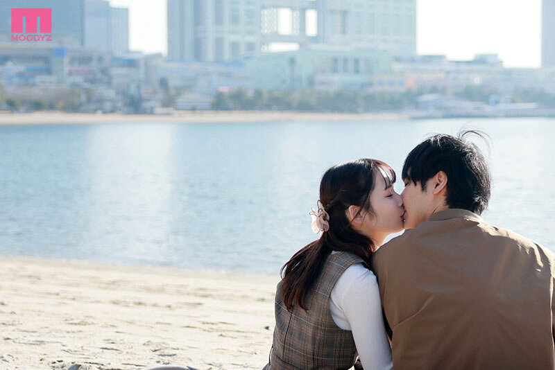 「生まれて初めてのお泊りデート 初めて男性と外で手を繋いで、野外でキスして、その後、時を忘れて絡み合う 濃密セックス 宮崎千尋」のサンプル画像4枚目