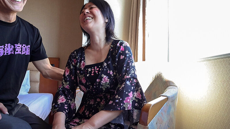 「【素人人妻】46歳巨乳熟女まどかさんとのハメ撮り映像|地方の人妻との濃厚プレイ」のサンプル画像5枚目