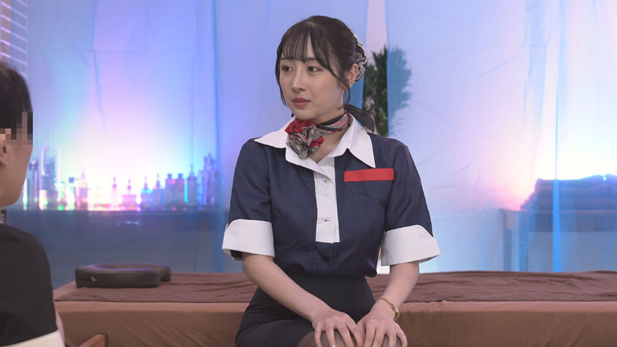 「発情ミストの絶頂リラク効果でエロス覚醒!フットリラクゼーションCAテカテカ黒タイツエステ2 国際線CAゆいか編」のサンプル画像1枚目