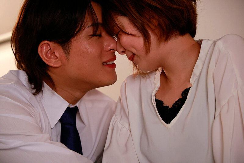 「豊岡さつきがカップルで魅せる濃厚スキンシップ｜デカチン巨根との甘い密着レッスン」のサンプル画像9枚目