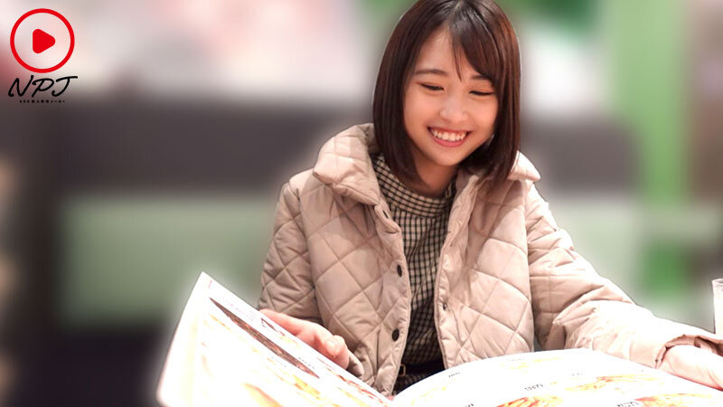 「最も売れた日払い出演！素人美少女ギュギュっと180分ベスト」のサンプル画像12枚目