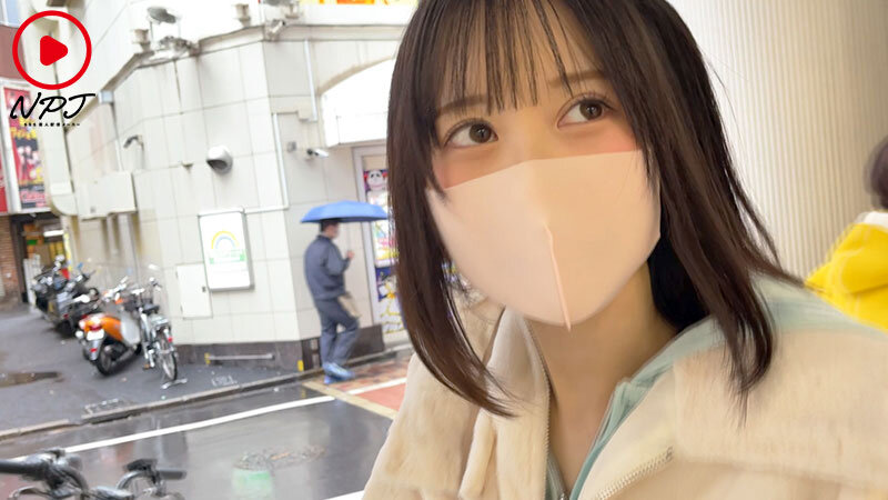 「最も売れた日払い出演！素人美少女ギュギュっと180分ベスト」のサンプル画像8枚目