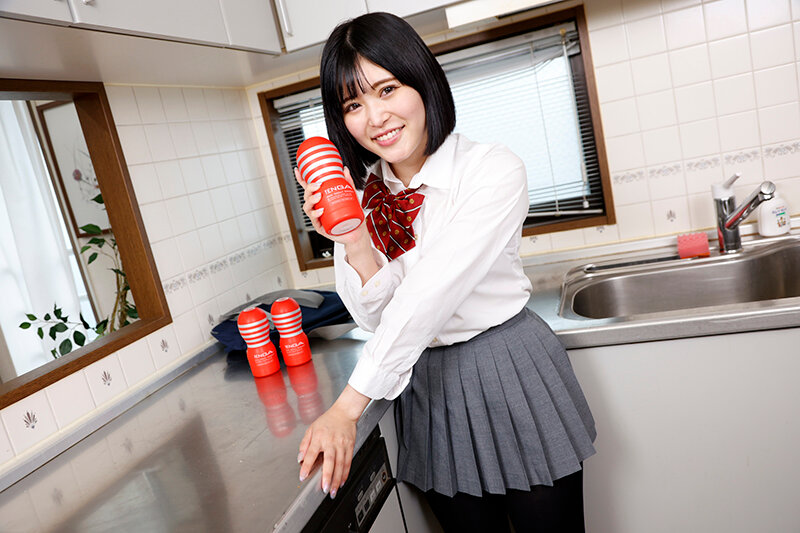 「待田もかの制服パンチラ&濃厚フェラがエロい!オナホより気持ちいい本番プレイ」のサンプル画像4枚目