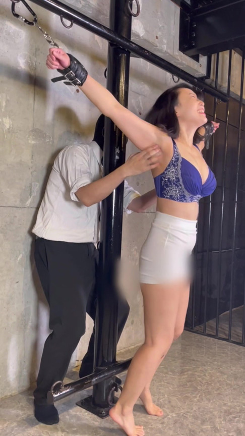 「海埜ほたるのくすぐりプレイ動画|TICKLE PRODUCTION THRILLで悶絶する姿が話題」のサンプル画像9枚目