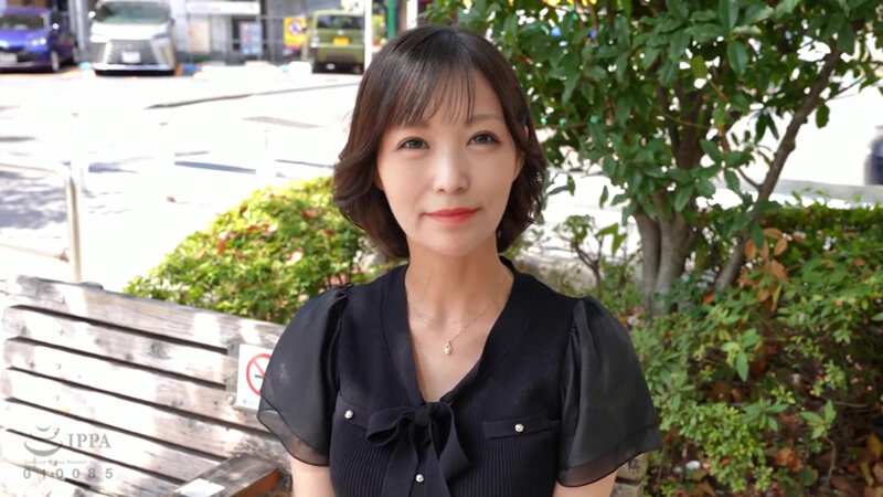 「【素人人妻】Hカップ巨乳の35歳美人妻みきに中出し！ハイスペ主婦との濃厚セックス」のサンプル画像1枚目