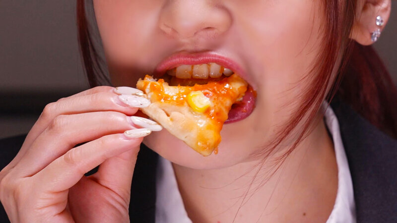 「優梨まいな 濃厚キス&ねっとりフェラで魅せる口内愛撫テクニック ディルドプレイも必見」のサンプル画像8枚目