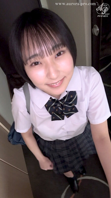 「糸井瑠花 巨乳女子校生と放課後ハメ撮りデート 巨尻美少女に顔射フィニッシュ」のサムネイル