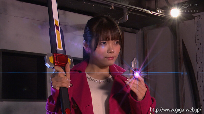 「美澄玲衣が女戦士に変身！影神戦隊セイニンジャーで魅せる熱演コスプレアクション」のサムネイル