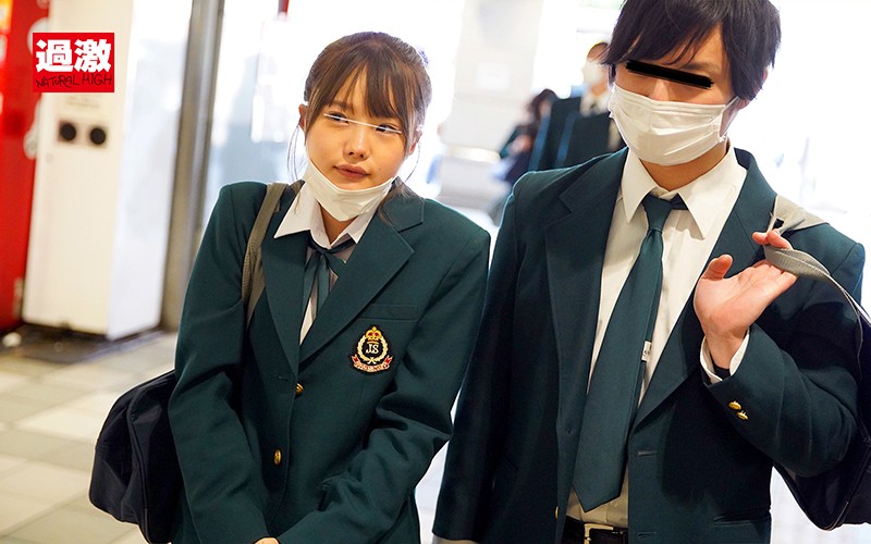 「彼氏がいる制服女子がターゲットに。
電車内で痴●されてイキまくってしまう変態美少女。」のサムネイル