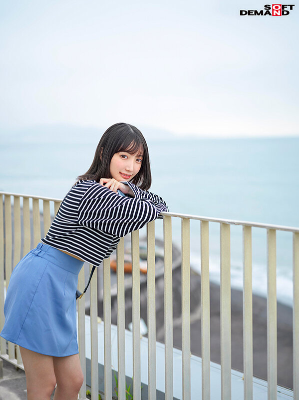 「「私、プライベートではいつも潮吹くの我慢してたんです…AVならいっぱい吹けますもんね！」 敏感Hカップボディからあふれ出すお潮と性欲！応援せずにはいられない笑顔！ 19歳湘南育ちの潮ガール‘弓乃りむ’」のサンプル画像3枚目