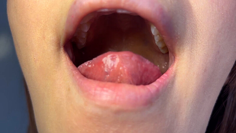 「街角で声をかけて口内観察させてもらう 商社営業 れなちゃん」のサンプル画像10枚目