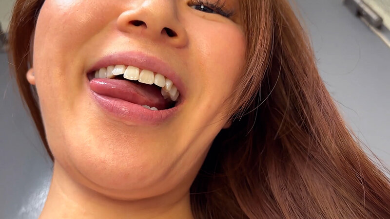 「街角で声をかけて口内観察させてもらう 商社営業 れなちゃん」のサンプル画像16枚目