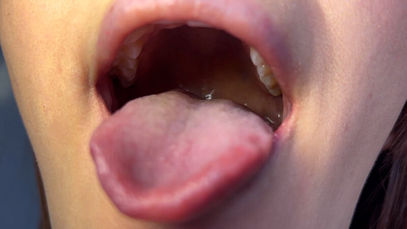 「街角で声をかけて口内観察させてもらう 商社営業 れなちゃん」のサンプル画像9枚目