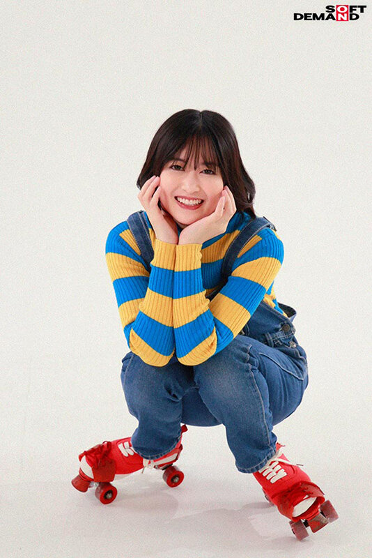 「伝説の昭和アイドル おじさんボイトレ講師による喉奥拡張イラマ映像が流出。 門倉すず」のサンプル画像1枚目