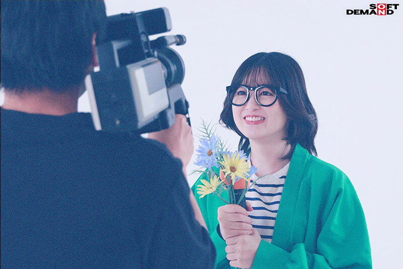 「伝説の昭和アイドル おじさんボイトレ講師による喉奥拡張イラマ映像が流出。 門倉すず」のサンプル画像7枚目