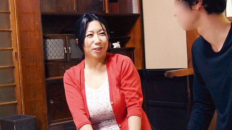 「禁忌 墓まで持ってゆく淫らな情事 理性と欲望の狭間で揺れ、淫靡に乱れる熟女母 12人4時間SP2」のサンプル画像18枚目