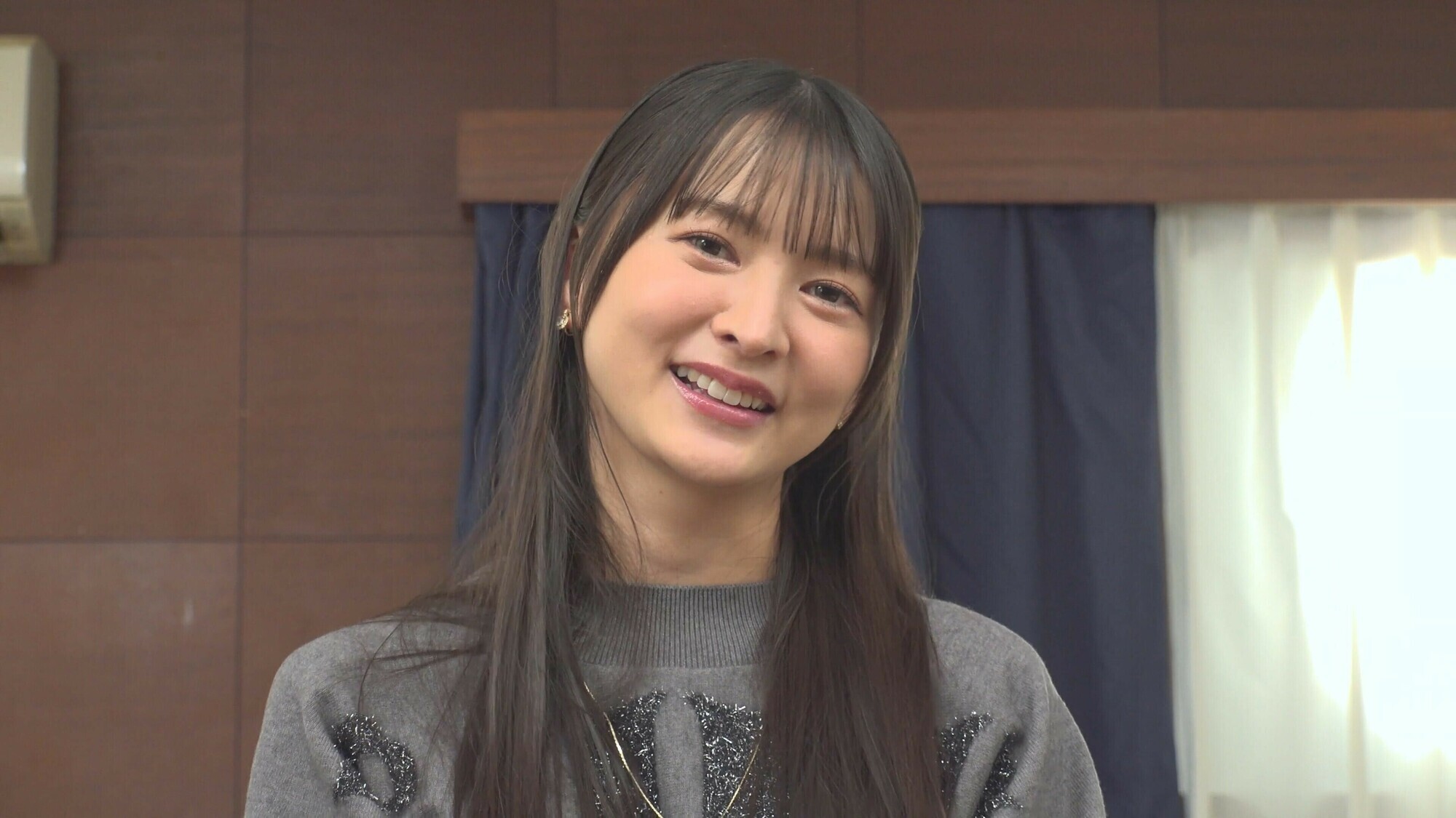 「【素人】スレンダー美少女女子大生が顔面騎乗クンニで連続アクメ絶頂!パイパン敏感ボディに中出し~はるか編~」のサムネイル