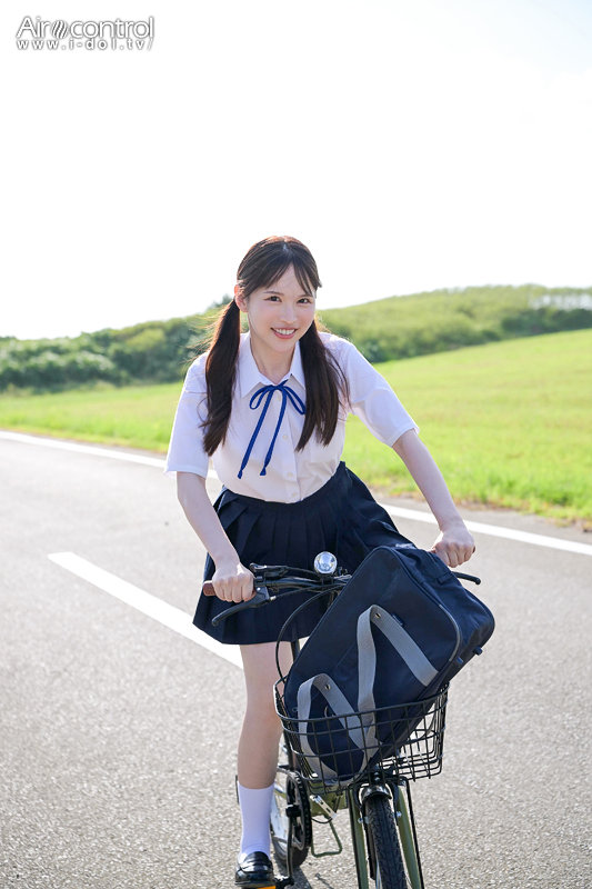 「辻みいな ALL NUDE|美女のセクシーグラビア映像をフル収録【ヌード作品】」のサンプル画像4枚目