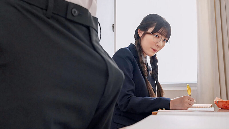 「浦上ひのり 巨乳美乳の水着姿が眩しい!中出し乱交で笑顔全開の人見知り系美少女」のサンプル画像1枚目