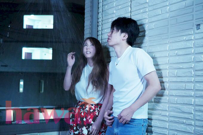 「雨の日に濡れた身体で欲情しまくる人妻 波多野結衣」のサンプル画像15枚目