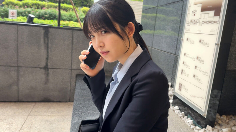 「【推しの後輩】 常に笑顔のあざと系女子 後輩OLのSEX動画公開します 真白ふわり」のサンプル画像1枚目