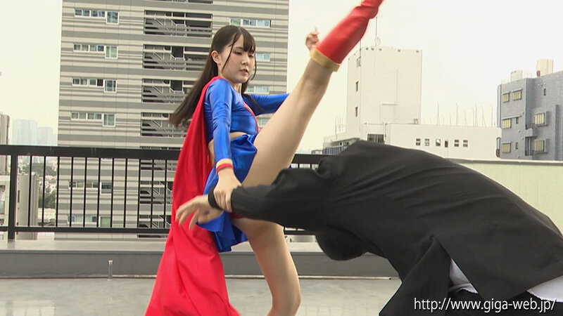 「紺野みいな 女戦士ヒロイン敗北！スーパーレディーが屈辱のファン感謝祭で責められる」のサンプル画像2枚目