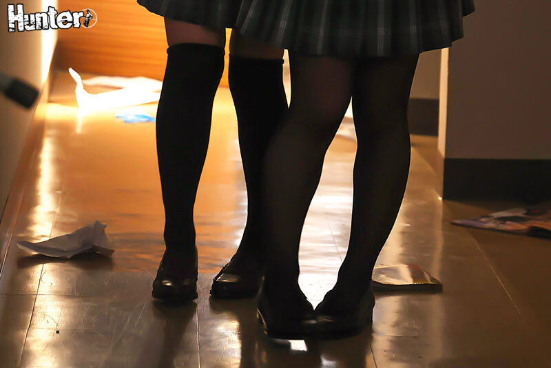 「18歳未満立ち入り禁止の暖簾をくぐれば欲求不満な女子生徒といつでもヤリ放題！18歳未満立ち入り禁止の暖簾の先にはエロがある！使われていない旧校舎に出来た 18禁スペースは暇を持て余した学生たちの発情スポットに！」のサンプル画像2枚目