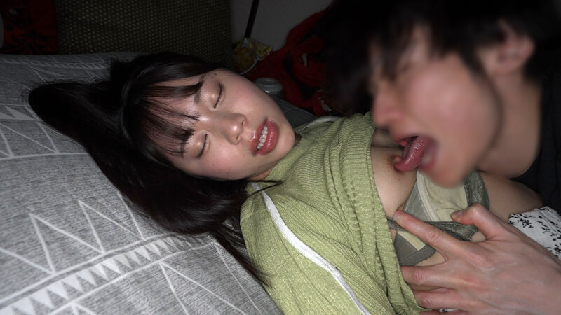 「強●クスリ漬け ナンパ断る生意気OL拉致ってすい●ん姦無許可中出しビンタ首絞めイラマで酸欠寸前絶頂！五芭」のサンプル画像4枚目