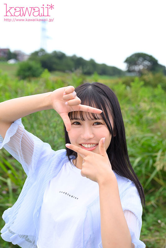 「AVにドストライクなカラダと感度の持ち主。元アイドル 石原青 kawaii*デビューから全6タイトル 完全コンプリートベスト8時間」のサンプル画像1枚目