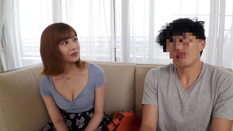 「【4K】初体験は人妻と… 最高に羨ましい筆下ろし あゆみ 27歳 夏川あゆみ」のサンプル画像3枚目