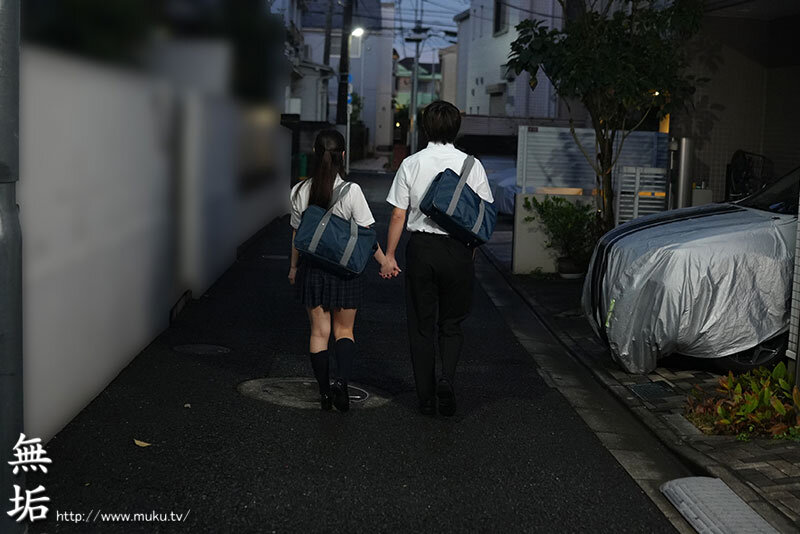 「さつき芽衣が女子校生役で魅せるNTR中出し作品!彼氏持ち美少女が顧問と禁断の一夜」のサンプル画像10枚目