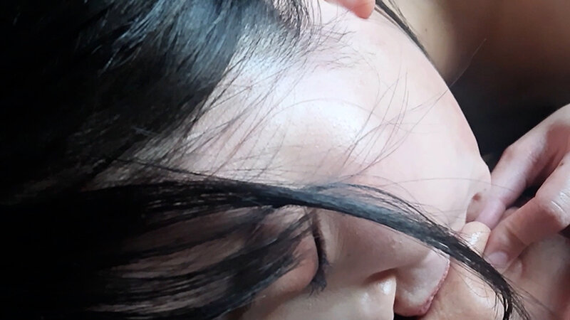 「ドSでカワイイ童顔お姉さんがM男に濃厚鼻フェラ」のサンプル画像15枚目