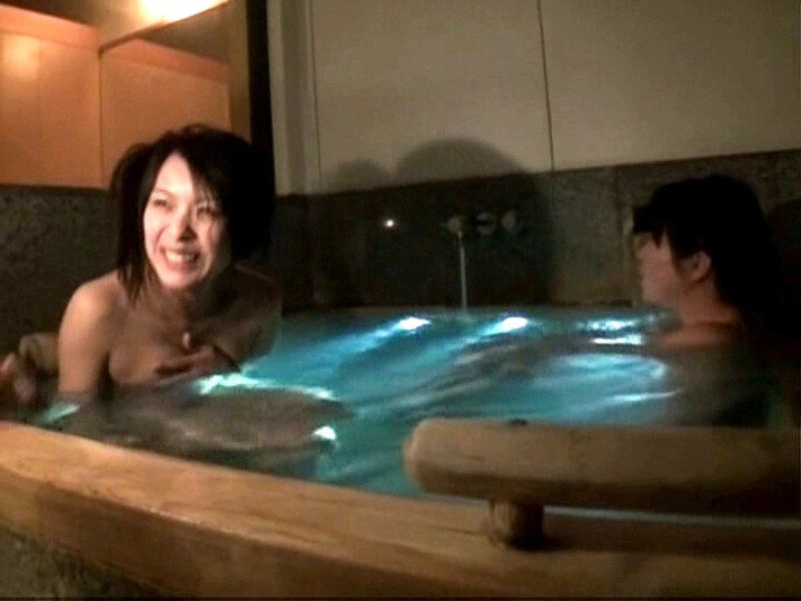 「【AIリマスター版】人妻不倫旅行×人妻湯恋旅行 collaboration ＃03 Side.A」のサンプル画像10枚目