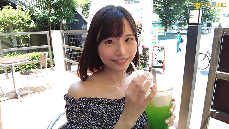 「性欲の高鳴りは彼女のくびれ巨乳の所為。初めて迎えた夜が終わっても僕たちはヤリ続けた。 本郷愛」のサンプル画像1枚目
