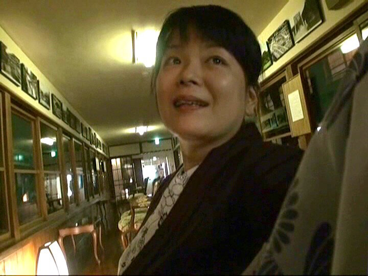 「【AIリマスター版】人妻不倫旅行×人妻湯恋旅行 collaboration ＃05 Side.B」のサンプル画像15枚目