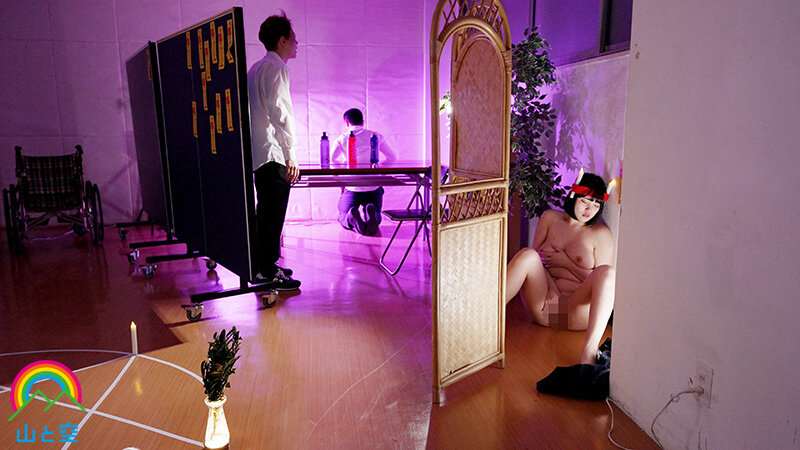 「見られたくないけど見られたい性癖の女子 怪奇現象を解決するため校内を全裸徘徊するとさまよう霊魂に全裸を見られてしまい恐怖と羞恥が入り混じり放尿発情し… 愛宝すず」のサンプル画像6枚目