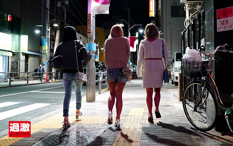 「追跡中出し痴● ～ギャルグループを1日中尾行して全員●す～」のサンプル画像15枚目