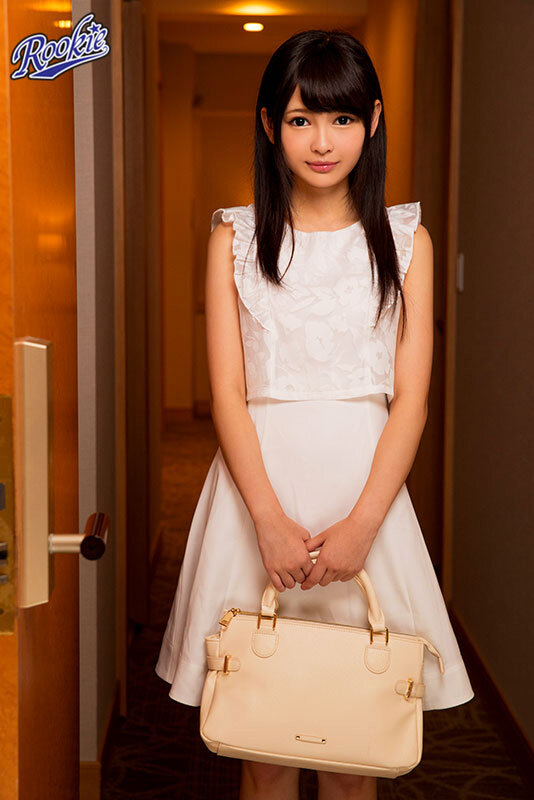 「跡美しゅり8時間BEST｜スレンダー美乳の美少女が学生服姿で魅せる厳選シーン集」のサンプル画像6枚目