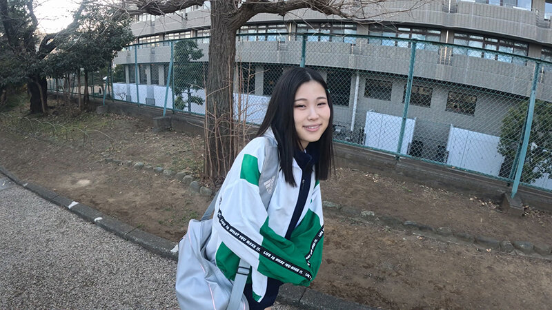 「【ロリ発掘素人】両親に内緒でやってるt○○tter裏垢のフォロワー数、なんと16万人！その辺を歩いてるおとなしそうな女の子がびっくりするほどエロかった！」のサンプル画像8枚目