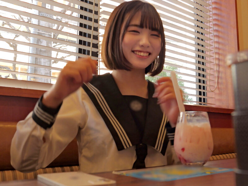 「完全昏眠-4名- ばどみんとん部所属(1●)/膣貸し切り旅行会社勤務(24)/痙攣リーチ映画研究部(1●)/とろまん音大生(20) 全員中出し 夢遊秒」のサンプル画像1枚目