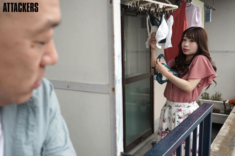 「悪質隣人クレーマーにイカされまくった欲求不満な美人妻。 加藤結衣」のサンプル画像10枚目
